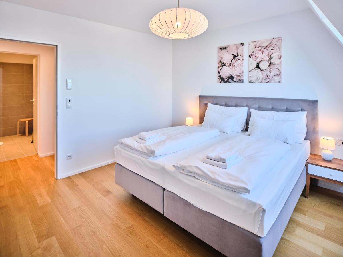 Myfavorit Apartments - Spacious Apartments Next To Puplic Transport U1 Direct Connection To Citycenter Viena Exterior foto